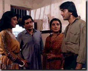 hathyaar89.jpg
